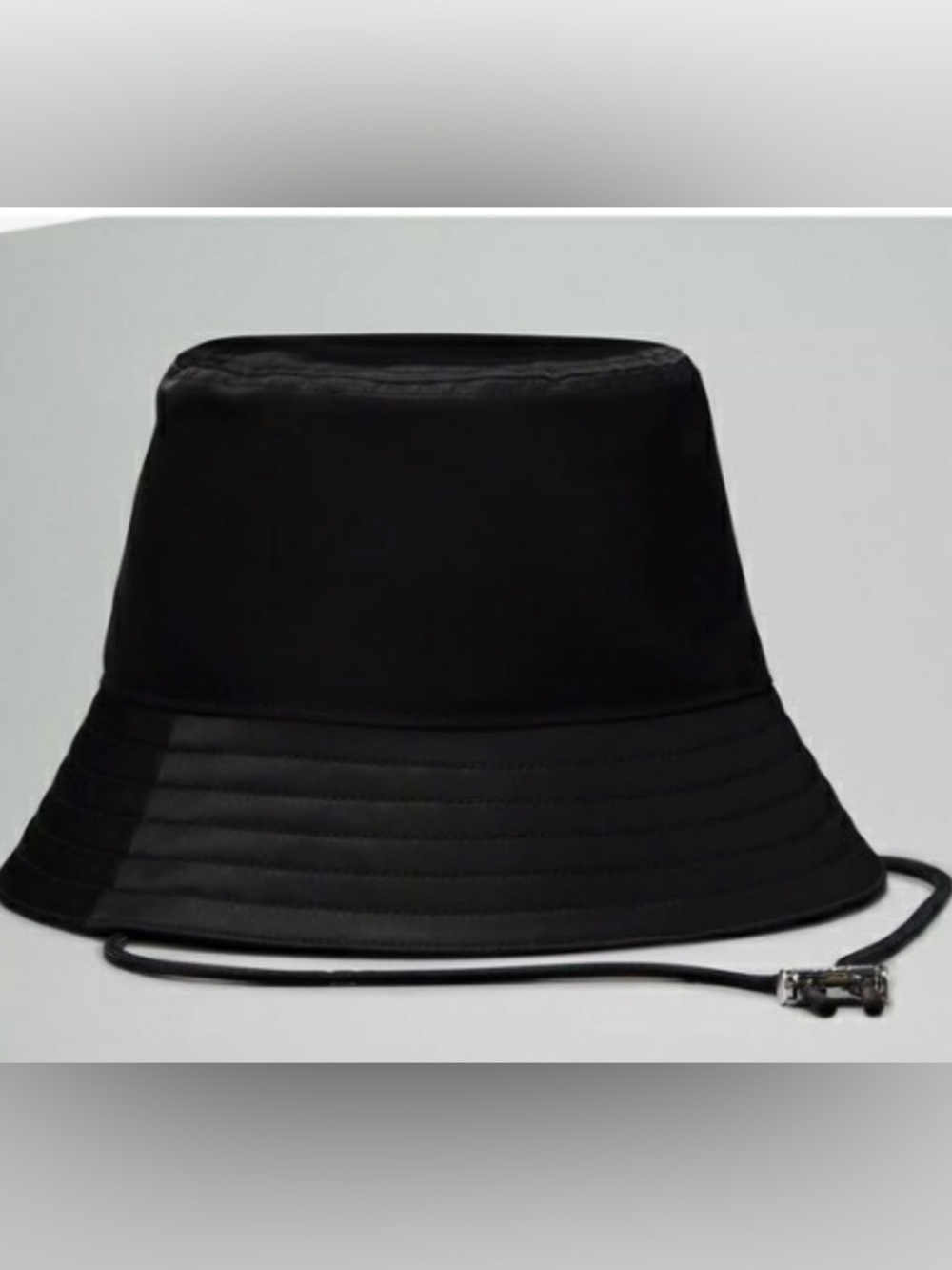 NWT Lululemon Athletica Nylon Bucket Hat S/M retail $58